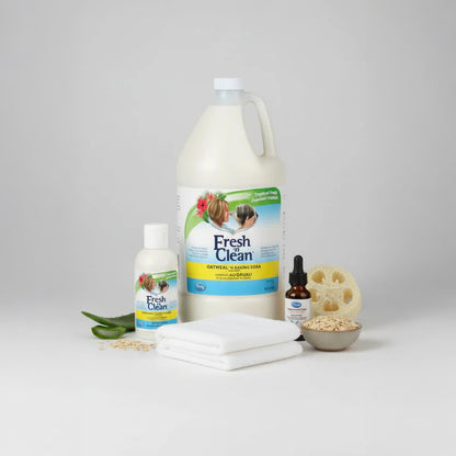 PetAg Fresh ’n Clean Oatmeal Shampoo / 64 oz / Tropical Scent / Soap Free